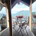 La Loggia Del *